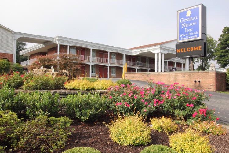 Best Western General Nelson Inn - Front View