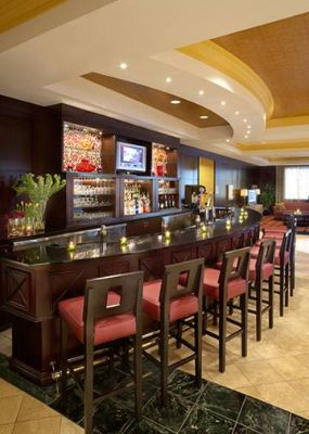 Dallas Marriott Market Center Suites - New Lounge