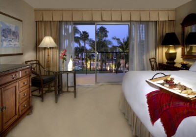 Santa Barbara Inn - Ocean View Guestroom