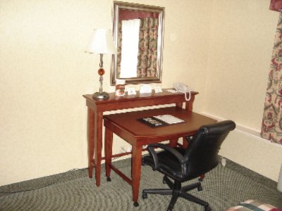 Red Lion Hotel Pocatello - A Work Desk In Every Room