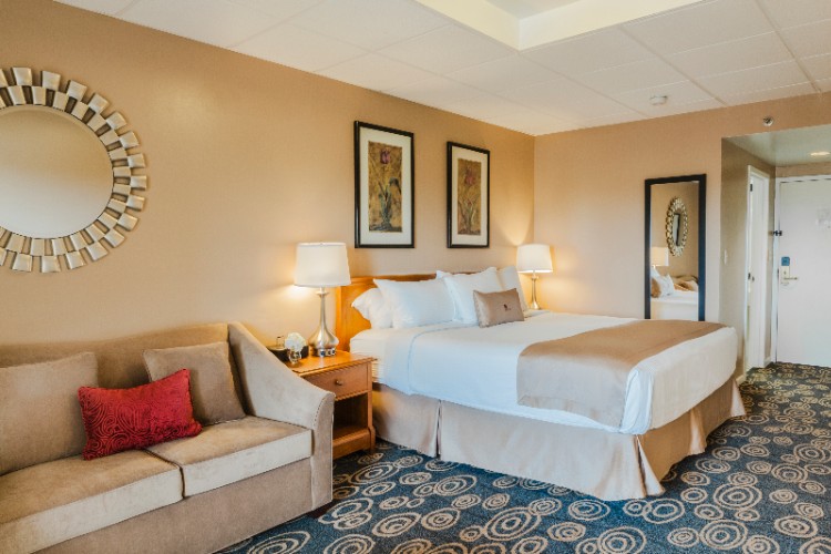 Regency Club Lounge