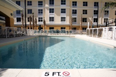 Homewood Suites by Hilton - Relax In Our Outdoor Heated Pool And Outdoor Heated Whirlpool Tub