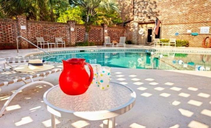 Best Western Sea Island Inn - Deluxe Room