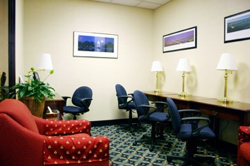 Best Western Springfield - The Business Center With A Computer With Internet Access-open 24 Hours