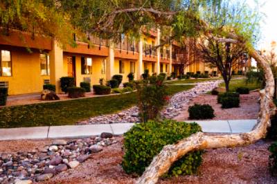 Emerald Suites Las Vegas Blvd S. - Courtyard