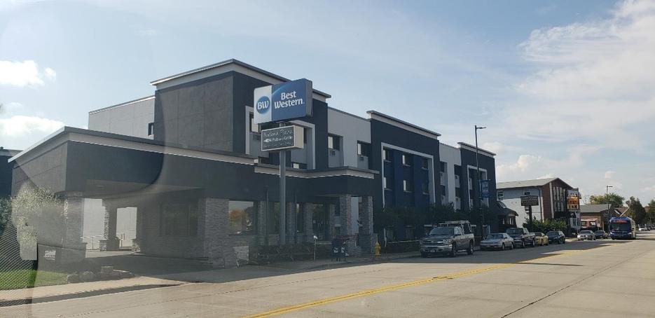 Image of Best Western Woodsview Inn