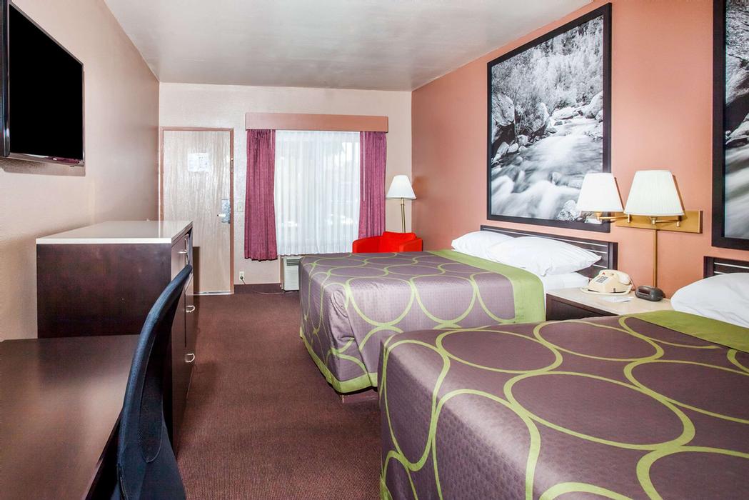 2 Queen Bed