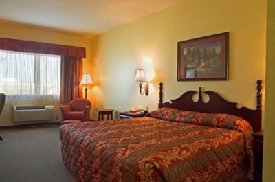Best Western Sam Houston Inn & Suites - 