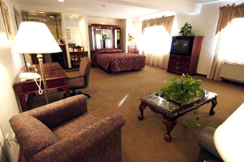 Best Western Broadway Inn & Suites - 