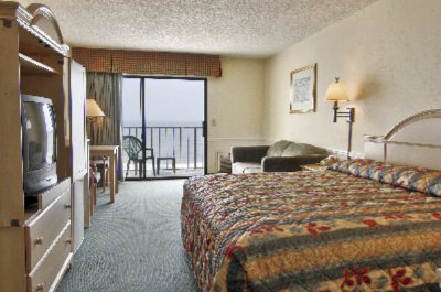 Days Inn Tropical Seas - Beachfront Room With King Bed And Private Balcony