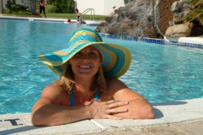 The Palms of Destin Resort & Conference Center - Relaxation At Lagoon Pool