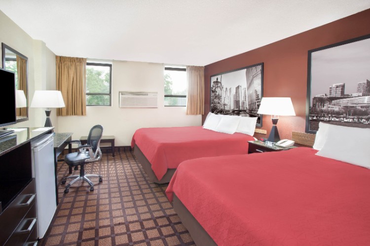Super 8 Motel Chicago - 