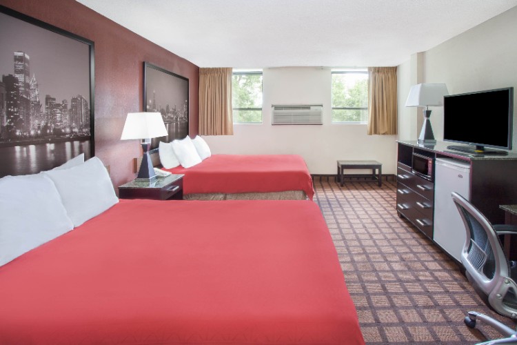 Super 8 Motel Chicago - 