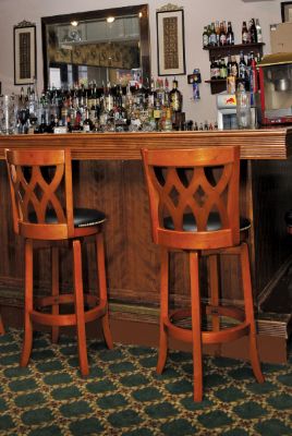 Best Western Dyersburg Inn - Bull & Bear Lounge
