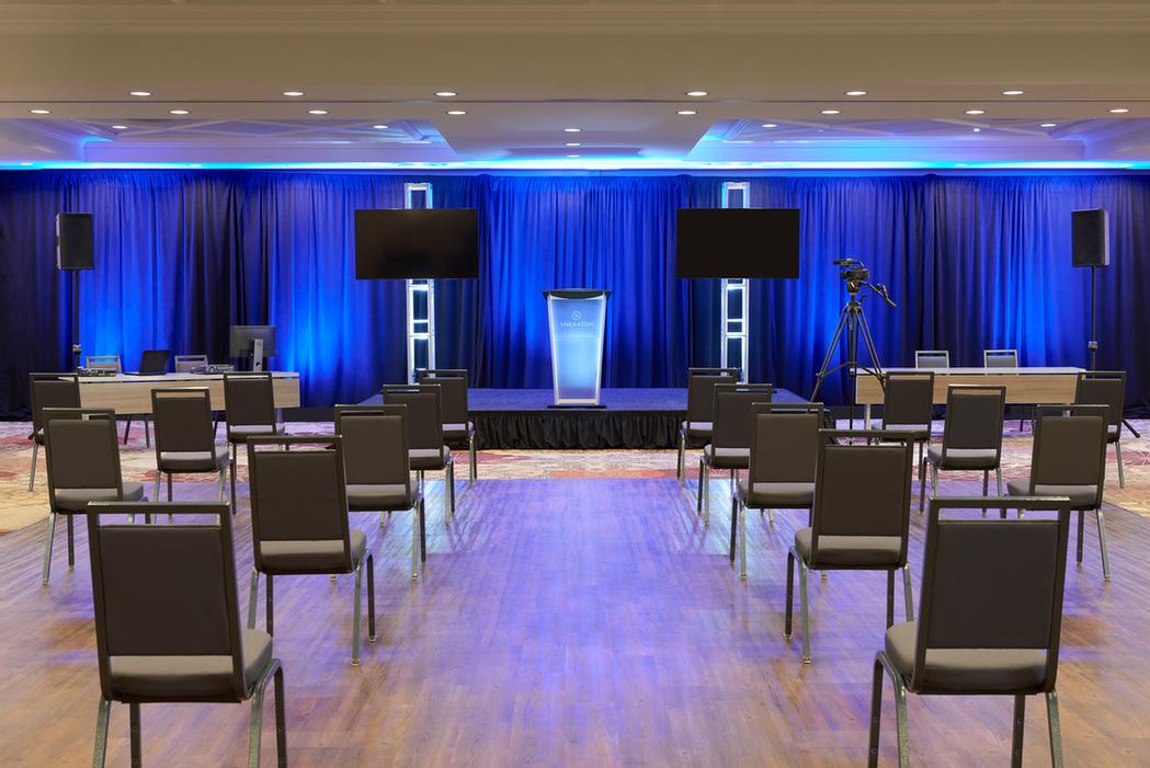 Sheraton Parkway Toronto North Hotel - Penthouse Suite