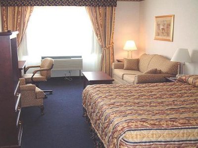 Admiral Hotel & Suites - 