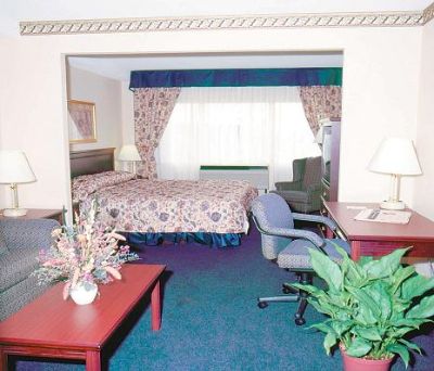 Admiral Hotel & Suites - 