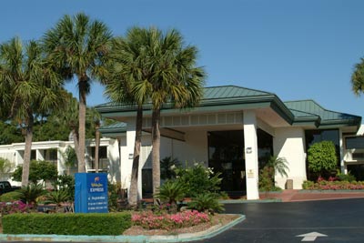 Holiday Inn Express Speedway Daytona Beach - 