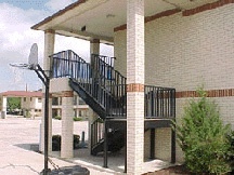 Executive Inn & Suites - 