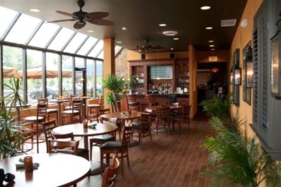 Best Western Guildwood Inn - Hemingway's Bar