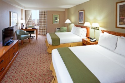 Holiday Inn Express Midtown - The Lobby
