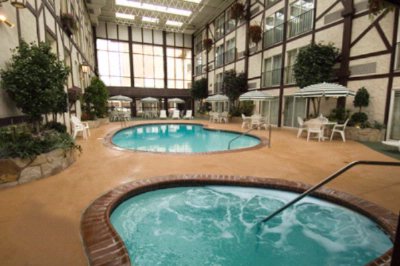 Best Western Normandy Inn & Suites - Pool.whirlpool Atrium
