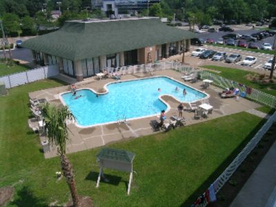 Quality Inn Pavilion - Outdoor Swimming Pool
