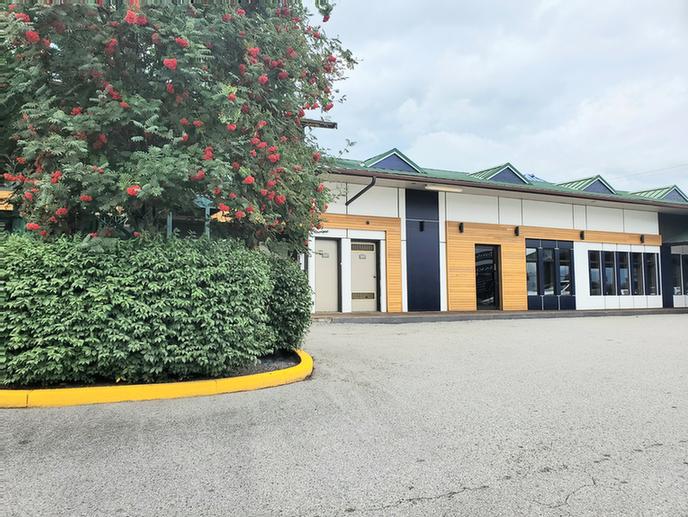 Best Western Bakerview Inn - Exterior View