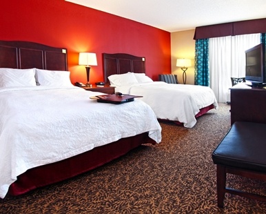 Hampton Inn Deerfield Beach - Queen Queen Room