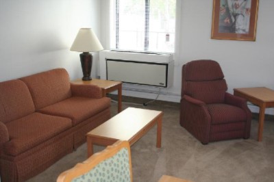Park Place City Centre - Living Room With Pull Out Sleeper/sofa Extended Cable Tv And Complimentary High Speed Internet Access
