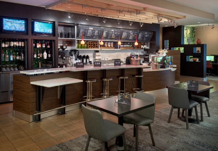 Courtyard Charlotte City Center - 