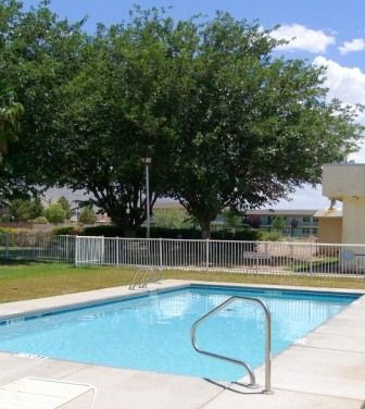 Quality Inn - Pool