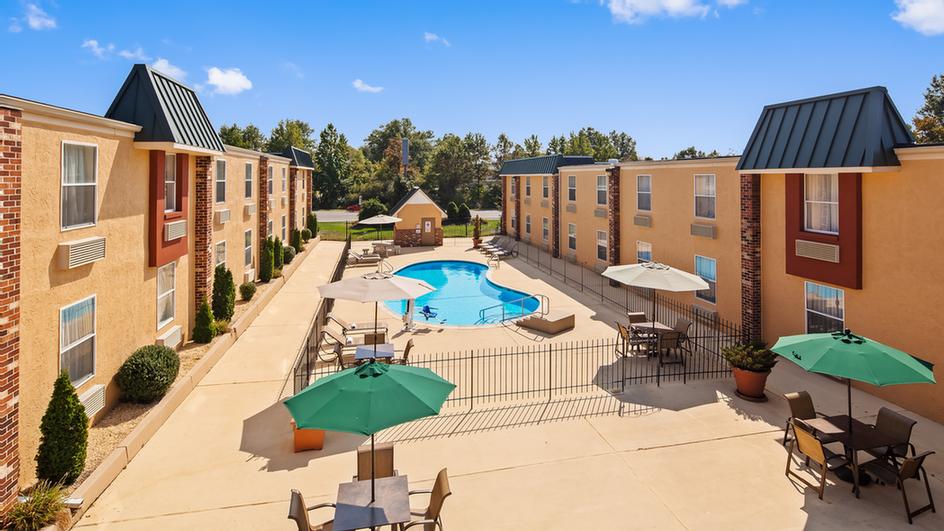 Best Western West Deptford Inn - 