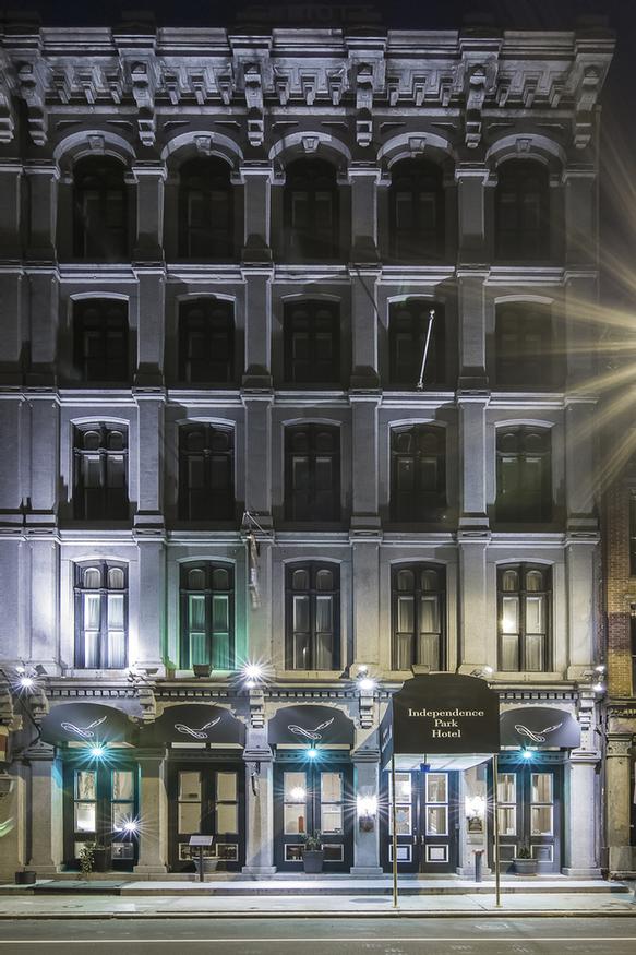 Independence Park Hotel Est. 1856 (best Western) - Rich Architecture - Deluxe Double Queen Accomodations