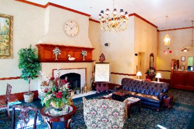 Independence Park Hotel Est. 1856 (best Western) - 18 Century Decor With Modern Comfort - Lobby