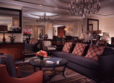 Omni Berkshire Place Hotel - Luxury At Its Finest In Our Elegant Suites.