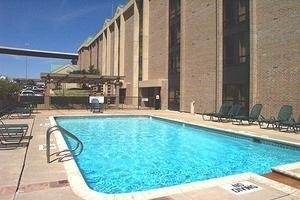 Ramada Austin Central - 