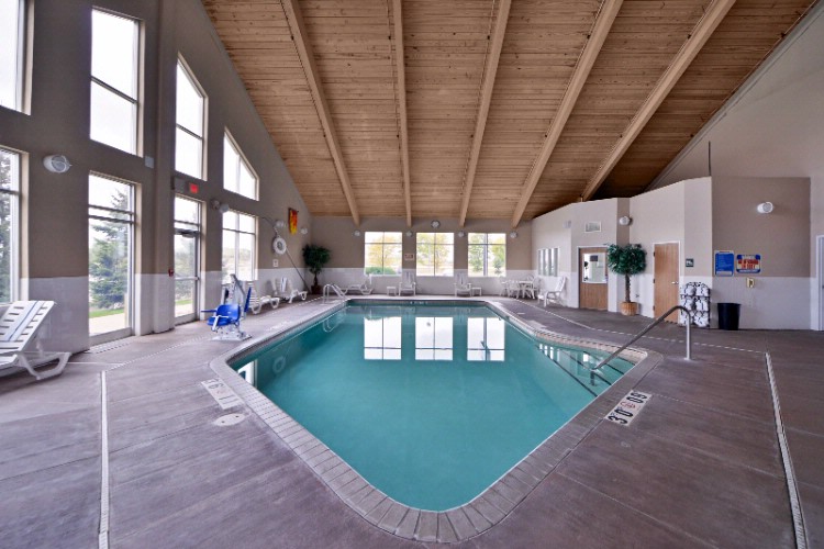 Comfort Inn - Great Pool And Spa!