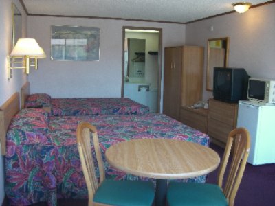 Americas Best Value Inn & Suites - 