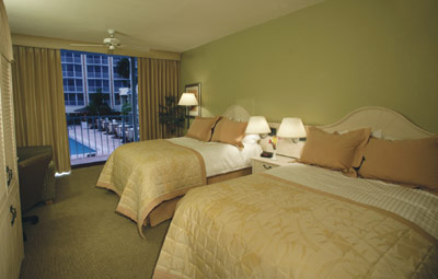 Royal Plaza in The Walt Disney World Resort - Poolside Lanai Guestroom