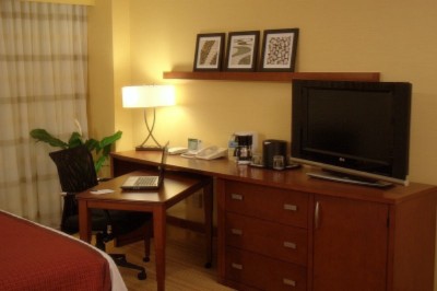 Denver Airport Courtyard Hotel - Work Station In Every Guest Room