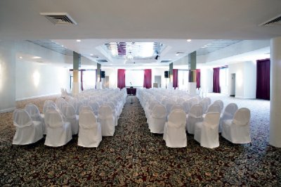 River Park Hotel & Suites(formerly Clarion) - 