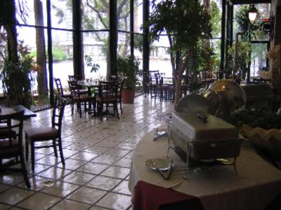 River Park Hotel & Suites(formerly Clarion) - 
