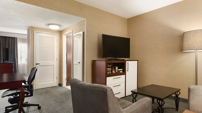 Doubletree Hotel Detroit / Novi - Indoor Pool