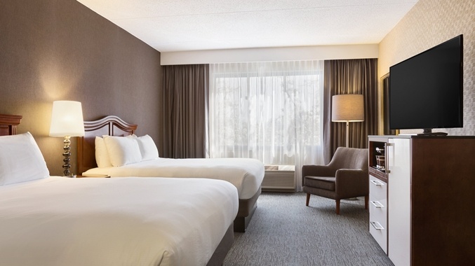 Doubletree Hotel Detroit / Novi - Standard King