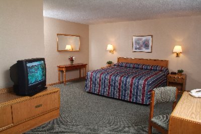Davenport Inn & Suites - Deluxe King Room