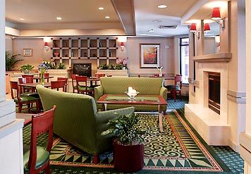 The Elegant Lobby Is The Site Of The Courtyard Café And Our New 24-hour Market. Relax Any Time Of Day Or Night Before The Fireplace. Enjoy A Complimentary Usa Today And Our Free High Speed Internet Access Or Just Sit Back And Watch Tv.