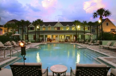 Outdoor Heated Pool And Jacuzzi