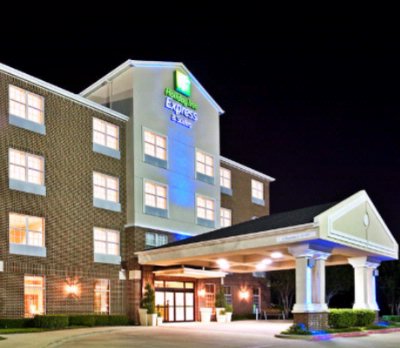 Holiday Inn Express Hotel & Suites Addison - 