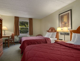 Baymont Inn & Suites - Cozy Double/double Room.